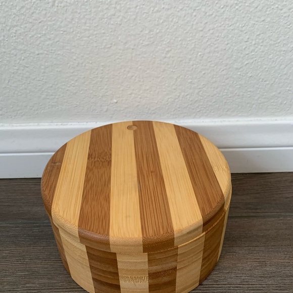 Wood Box - Picture 1 of 9